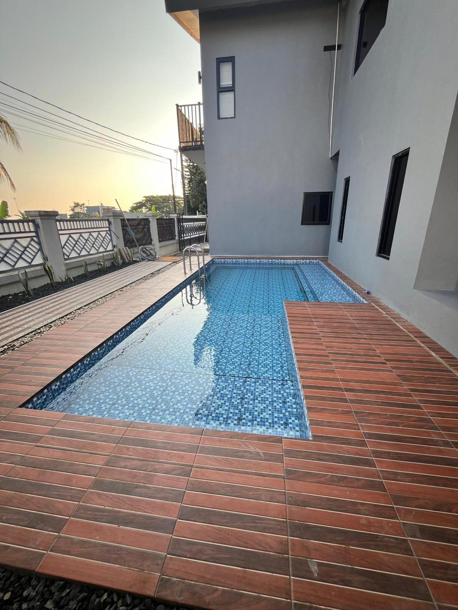Cigombong Villa Cassandra מראה חיצוני תמונה